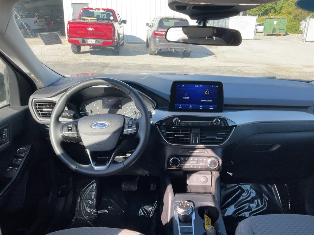 2022 Ford Escape SE photo 3