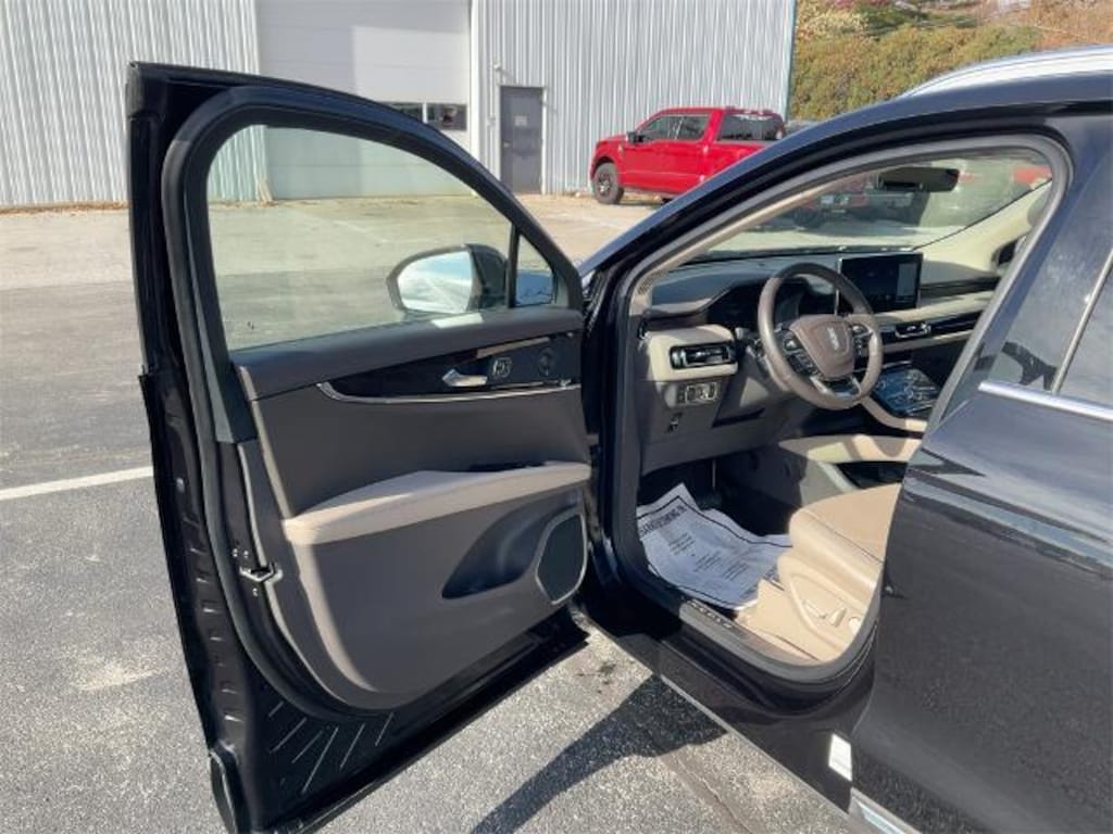 Used 2022 Lincoln Nautilus Reserve SUV