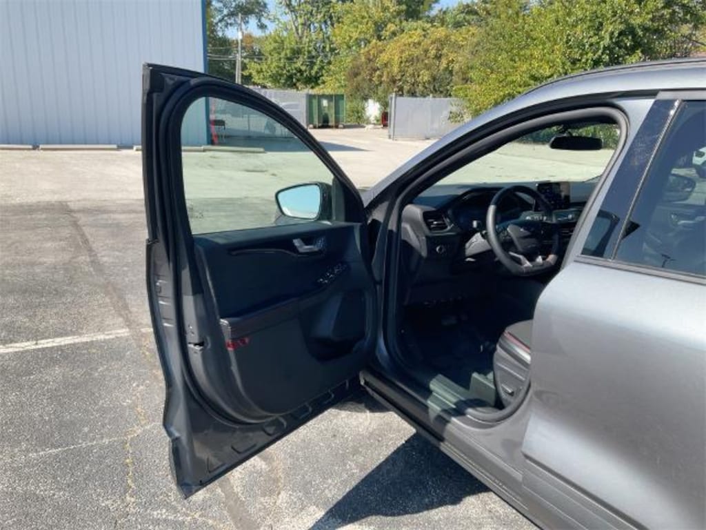 Used 2025 Ford Escape ST-Line SUV