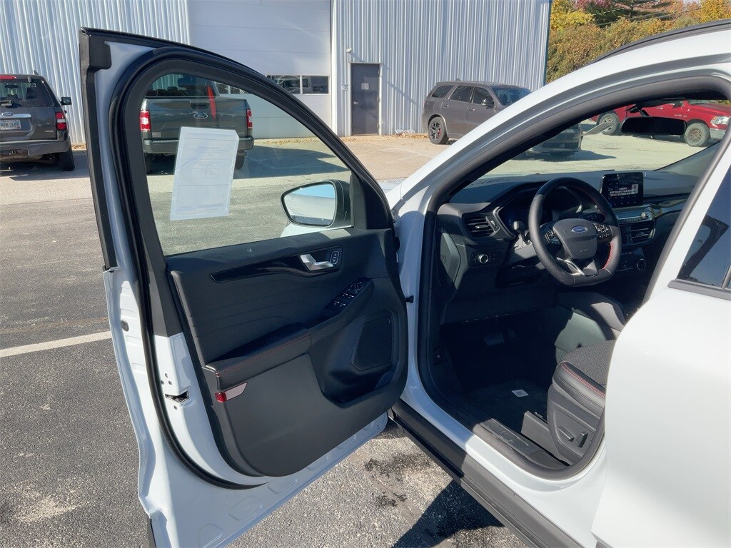 New 2026 Ford Escape ST-Line SUV