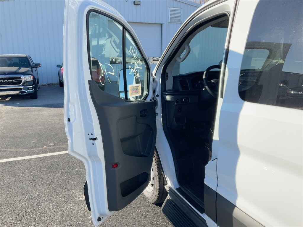 2026 Ford Transit photo 2