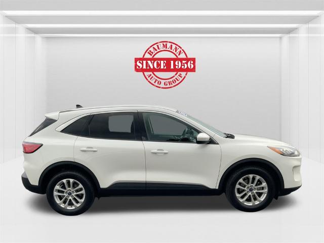 2020 Ford Escape SE photo 4