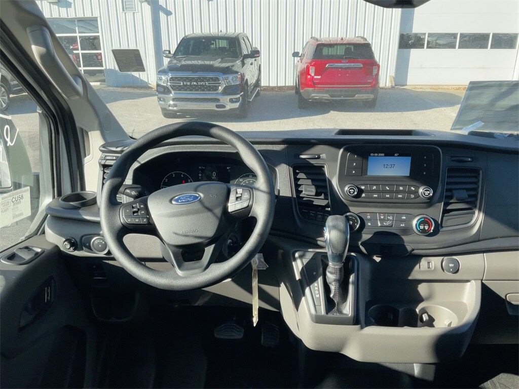 2025 Ford Transit photo 3