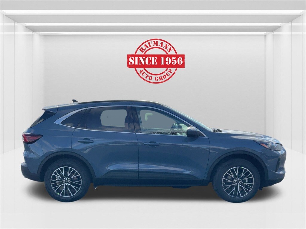 New 2026 Ford Escape PHEV SUV