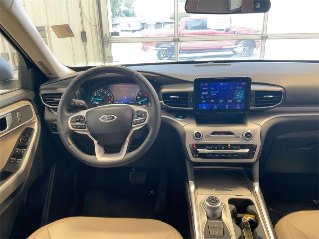 2024 Ford Explorer XLT photo 3