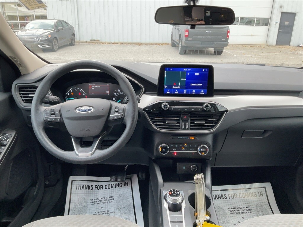2020 Ford Escape SE photo 3