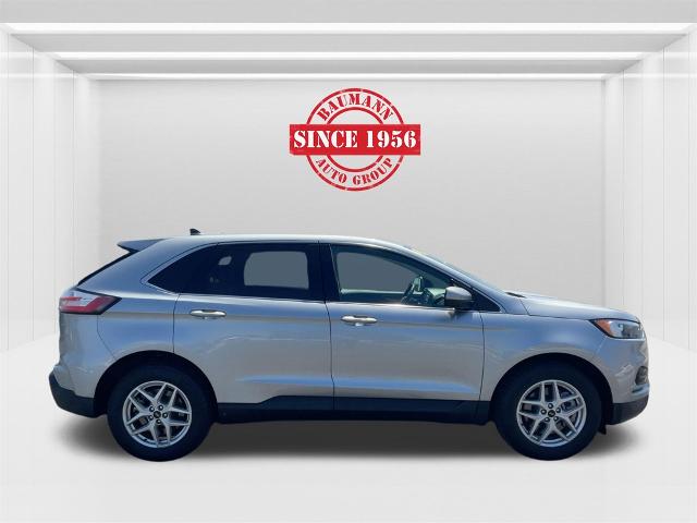 2024 Ford Edge SEL photo 4