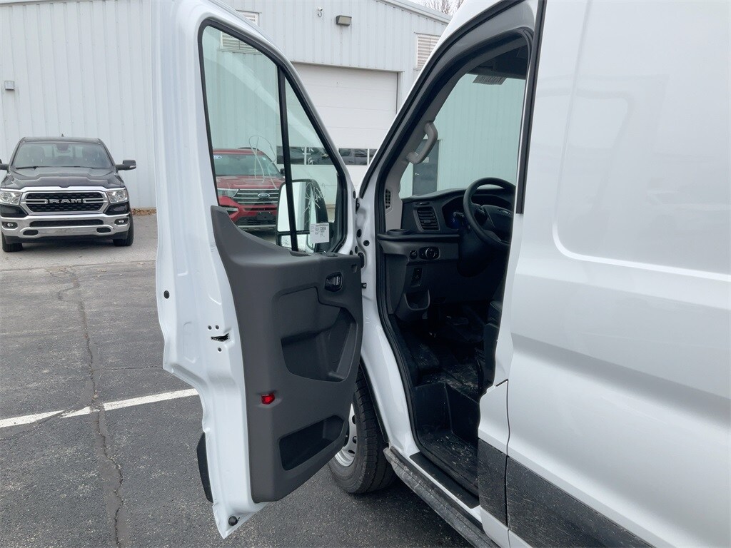 2026 Ford Transit photo 2