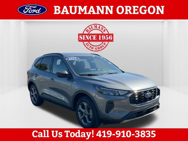 2025 Ford Escape ST-Line's photo