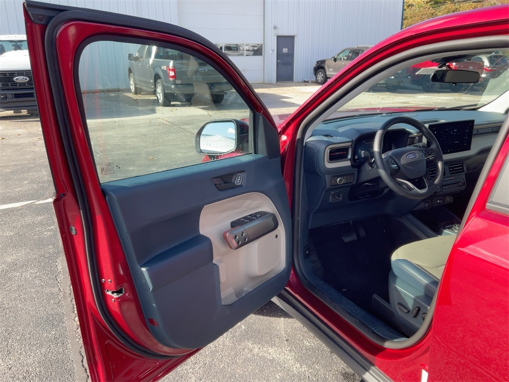 New 2025 Ford Maverick Lariat Truck SuperCrew