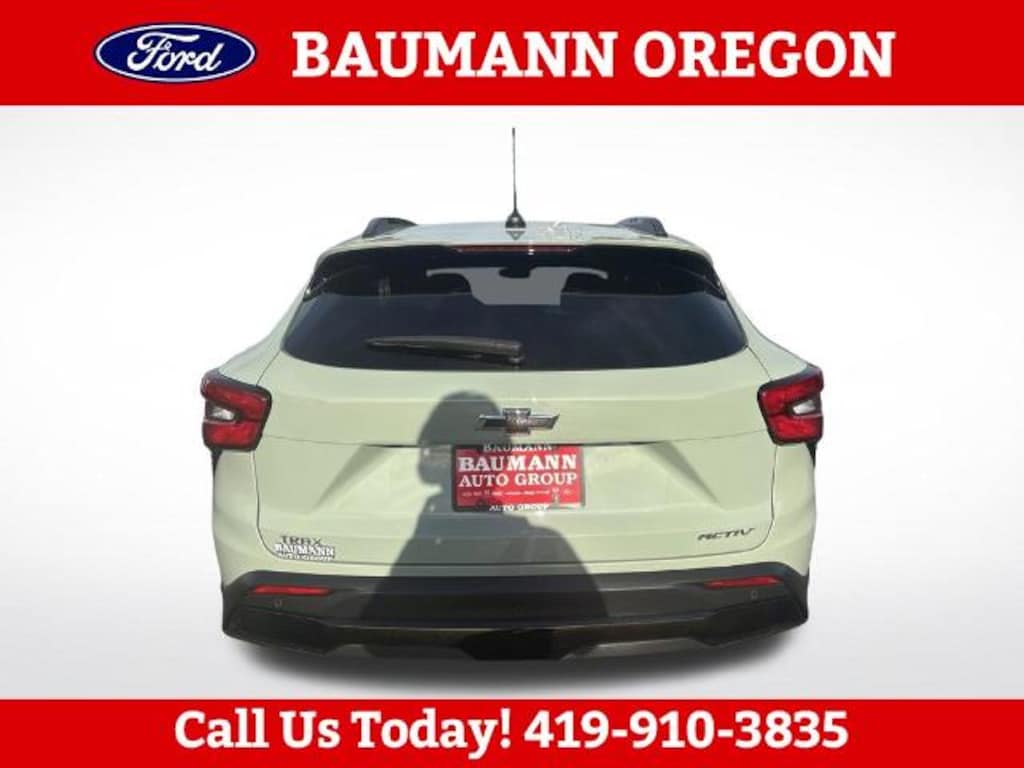 Used 2025 Chevrolet Trax ACTIV SUV