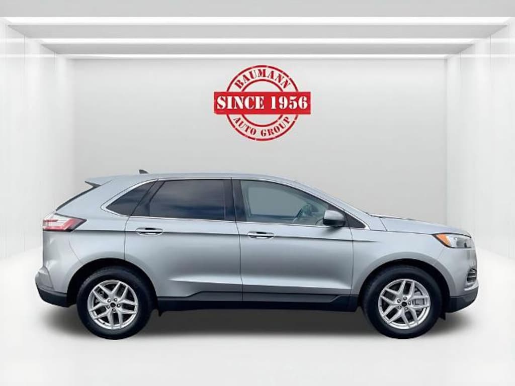 Used 2024 Ford Edge SEL SUV