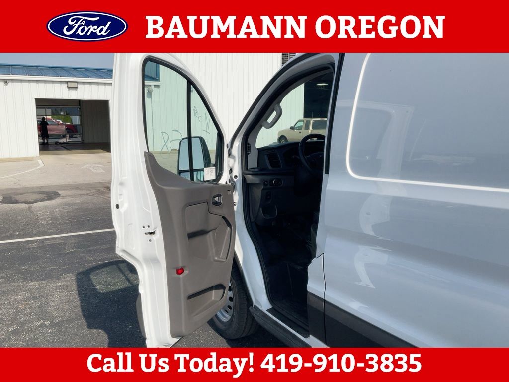 2025 Ford Transit Van Base - Photo 2