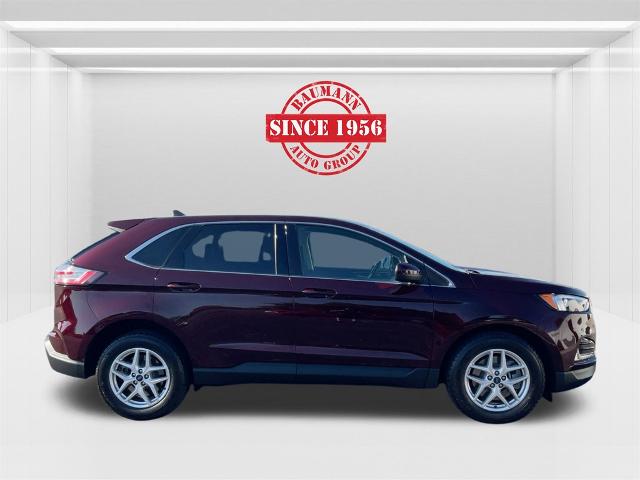 2022 Ford Edge SEL photo 3