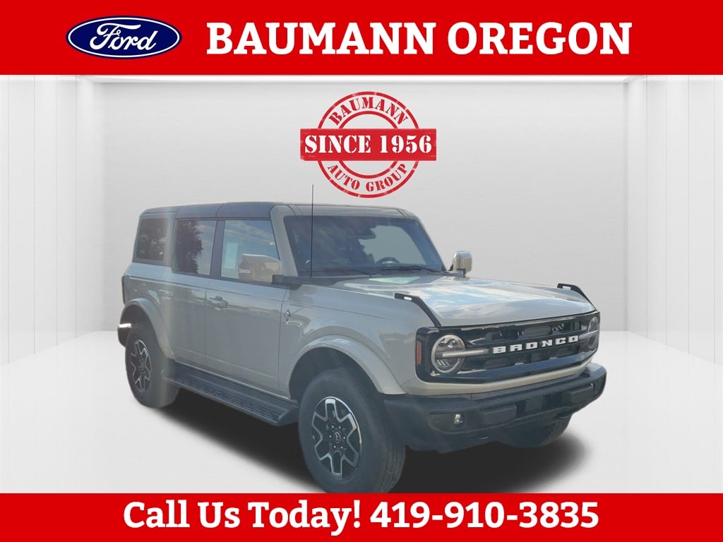 2025 Ford Bronco 4-Door Outer Banks's photo