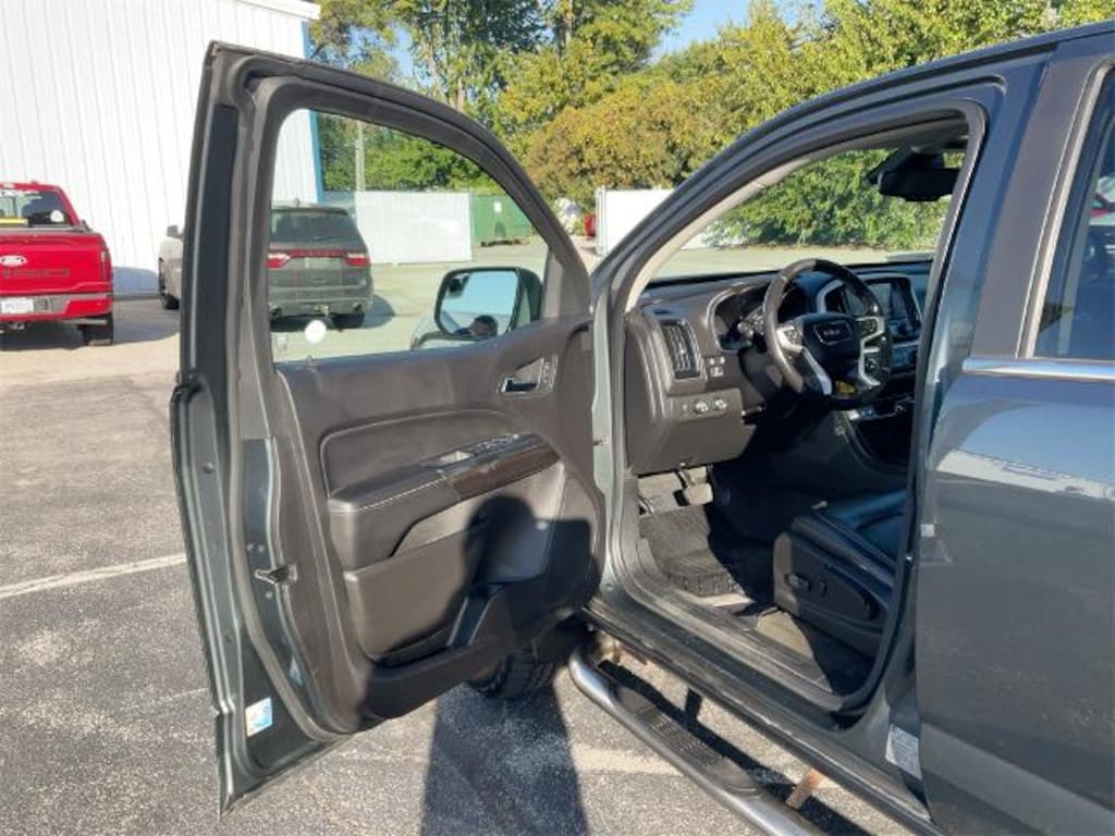 Used 2016 GMC Canyon SLT Crew Cab Truck