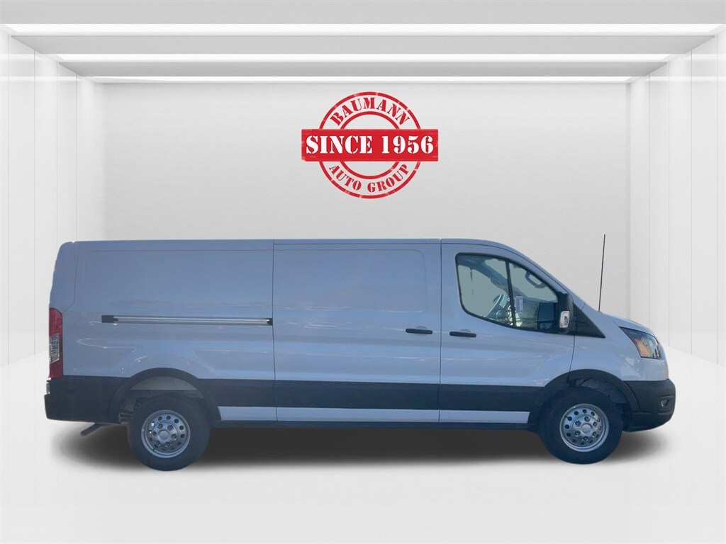 2025 Ford Transit photo 4