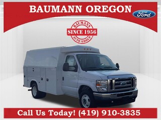 2025 Ford E-350 Cutaway Base Truck