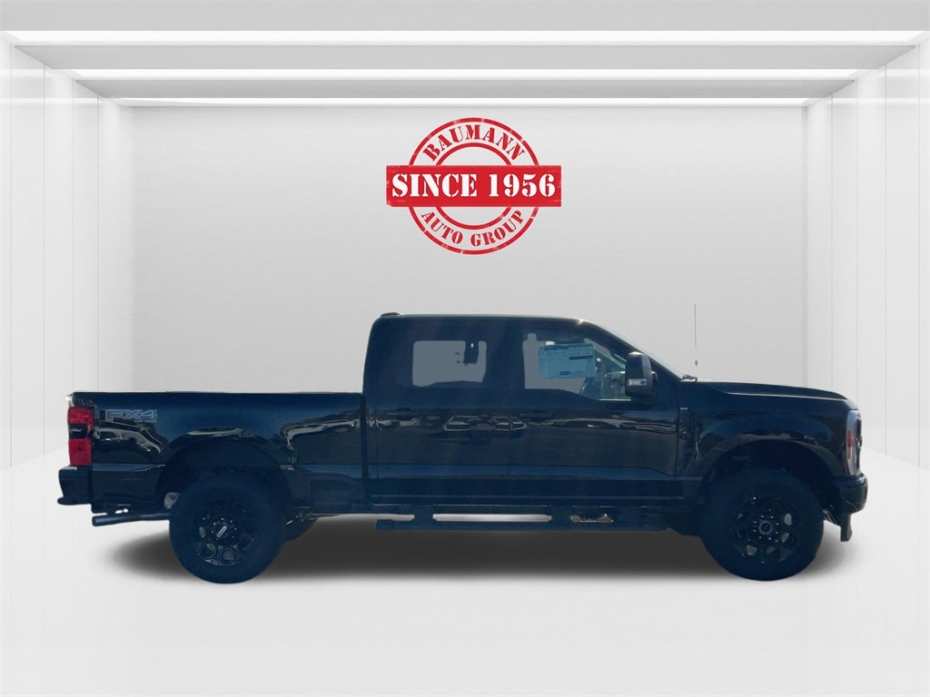 New 2026 Ford F-350 F-350 XLT Truck Crew Cab