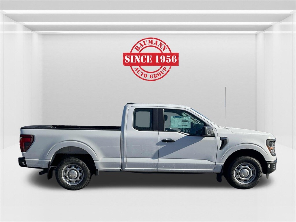 2025 Ford F-150 XL photo 4