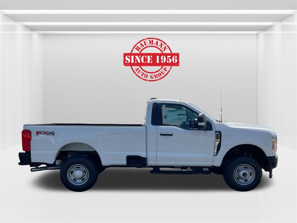 2025 Ford F-250 XLT photo 4