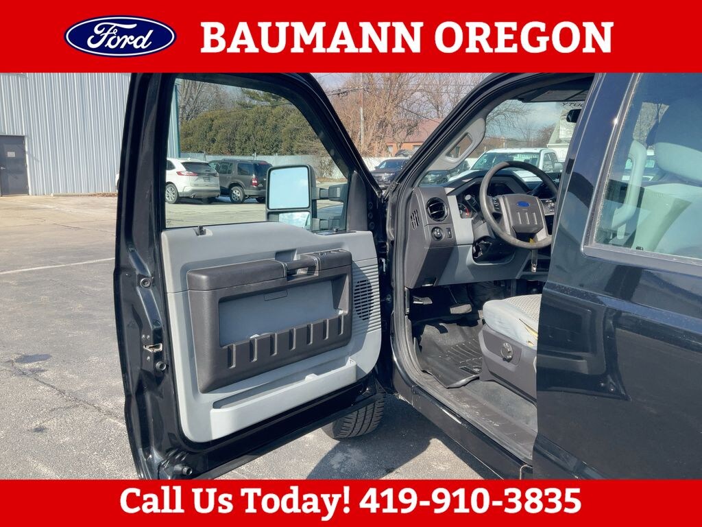 Used 2015 Ford F-250 XLT Truck Crew Cab