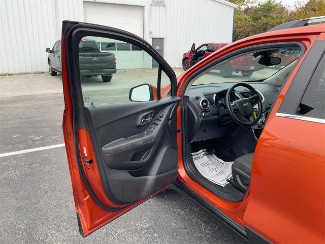 Used 2015 Chevrolet Trax LT with VIN KL7CJRSB5FB264306 for sale in Oregon, OH