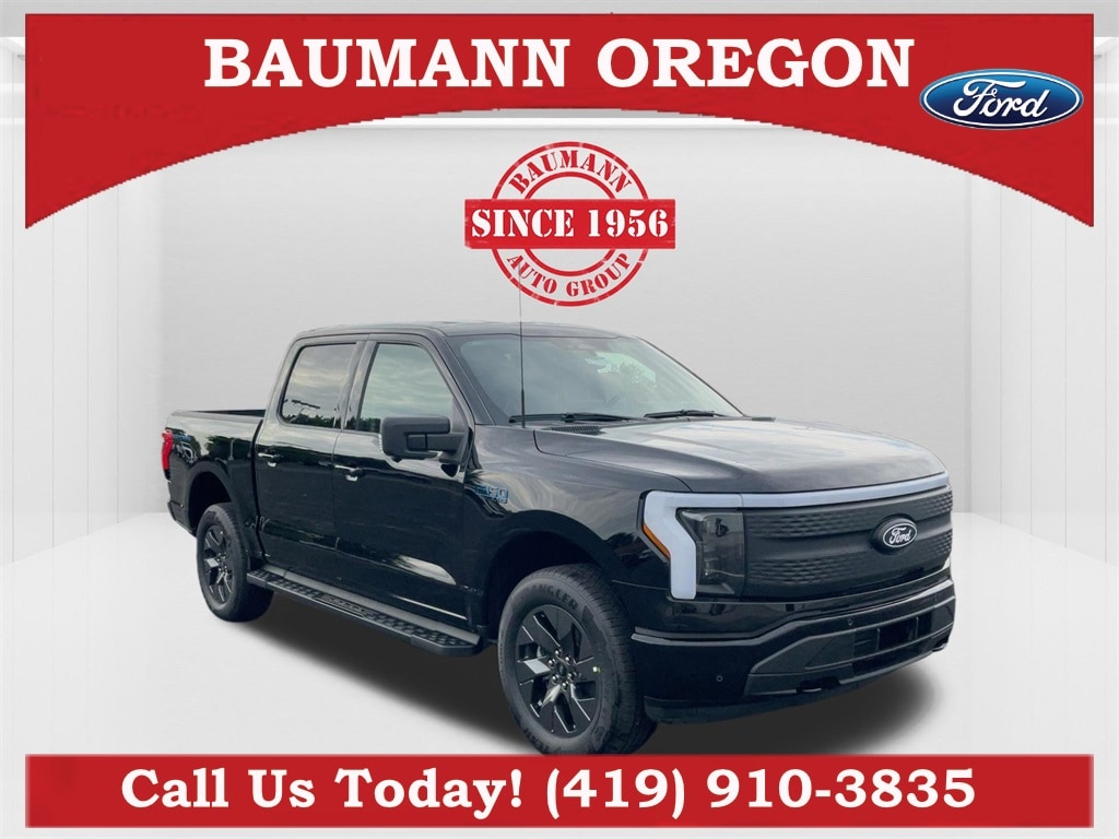 2025 Ford F-150 Lightning Flash's photo
