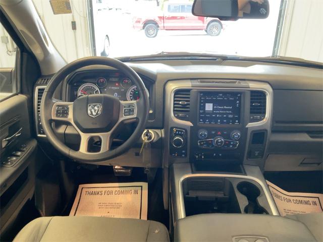 2023 Ram 1500 Classic SLT photo 3