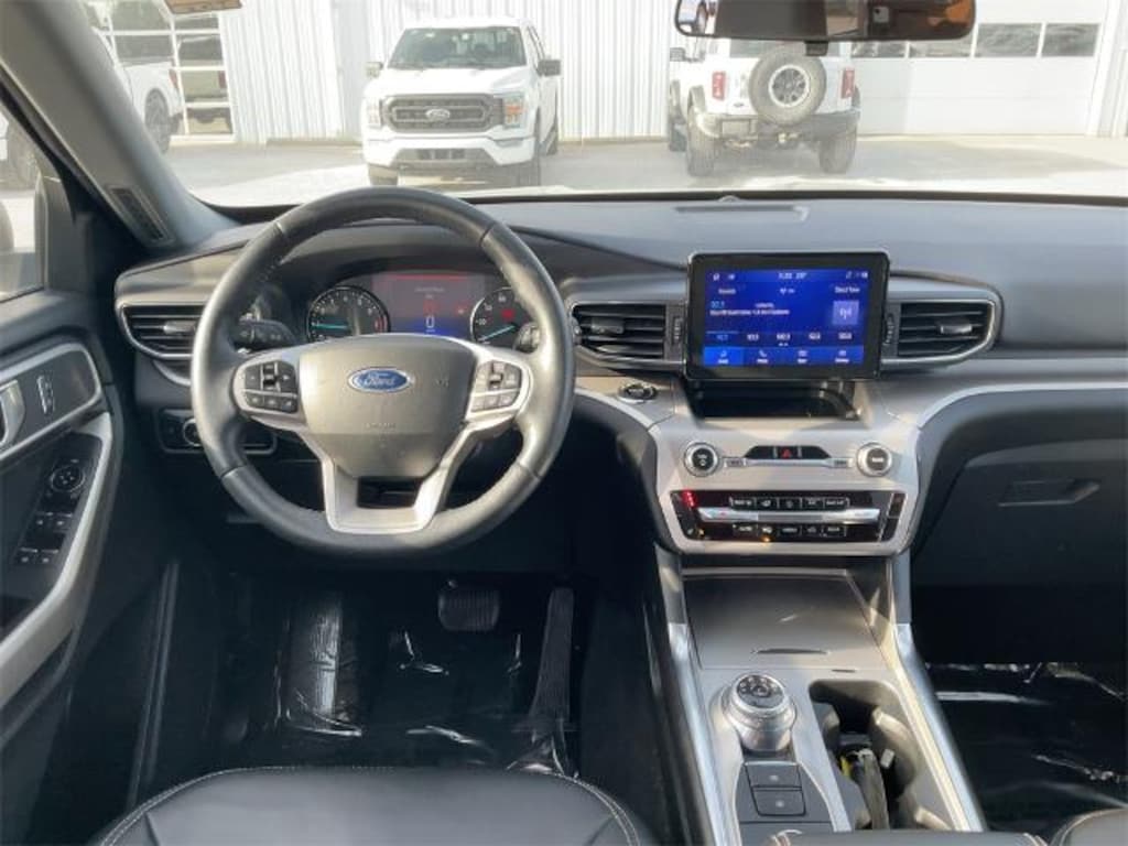 Used 2022 Ford Explorer XLT SUV