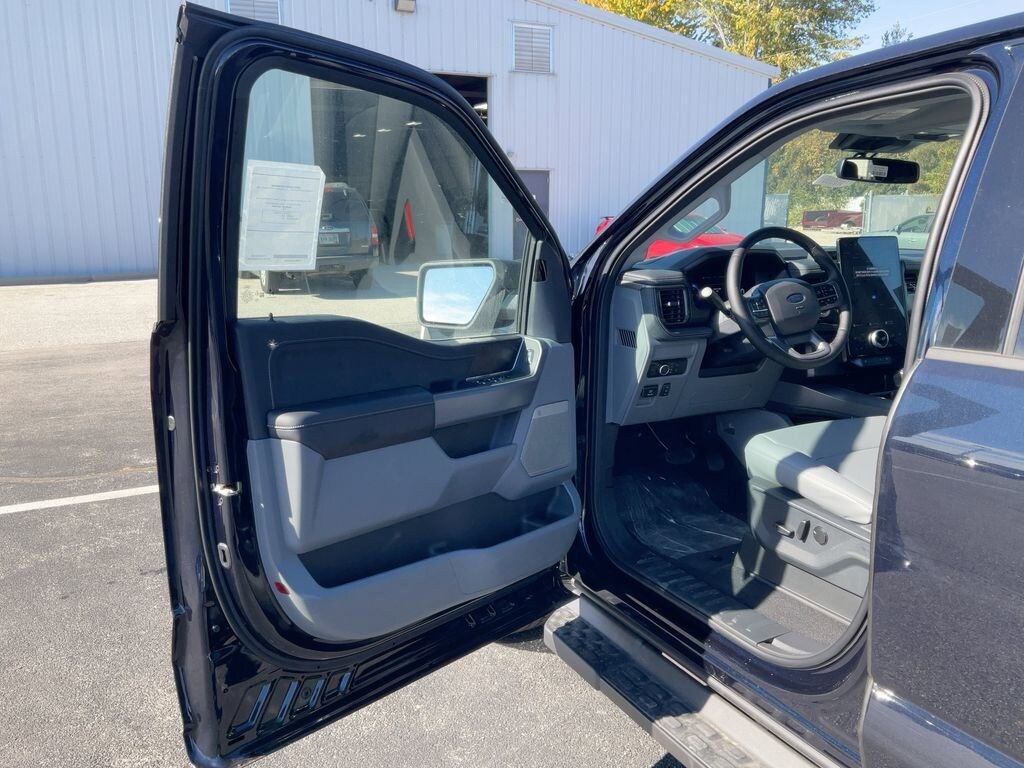 New 2025 Ford F-150 Lightning Flash Truck SuperCrew Cab