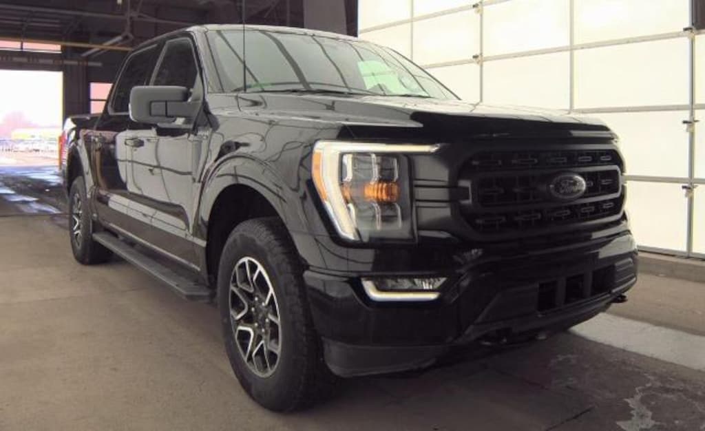 Used 2023 Ford F-150 XLT Crew Cab Short Bed Truck