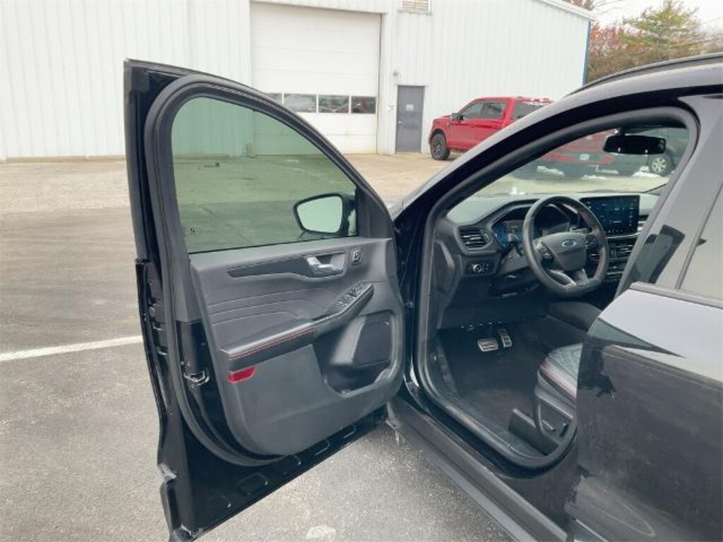 Used 2023 Ford Escape ST-Line Elite SUV