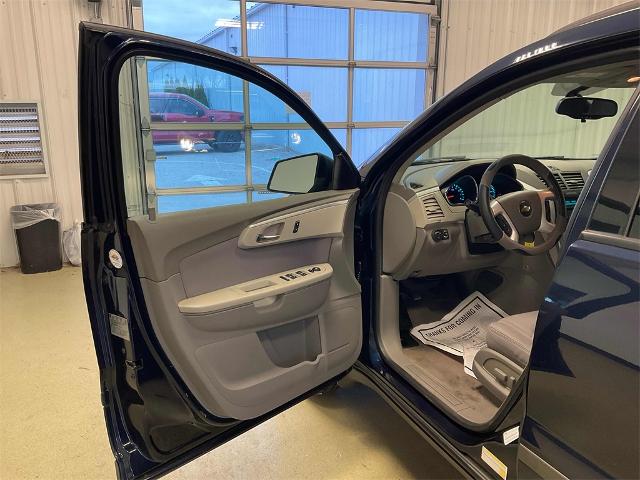 Used 2012 Chevrolet Traverse LS with VIN 1GNKRFED9CJ289396 for sale in Oregon, OH