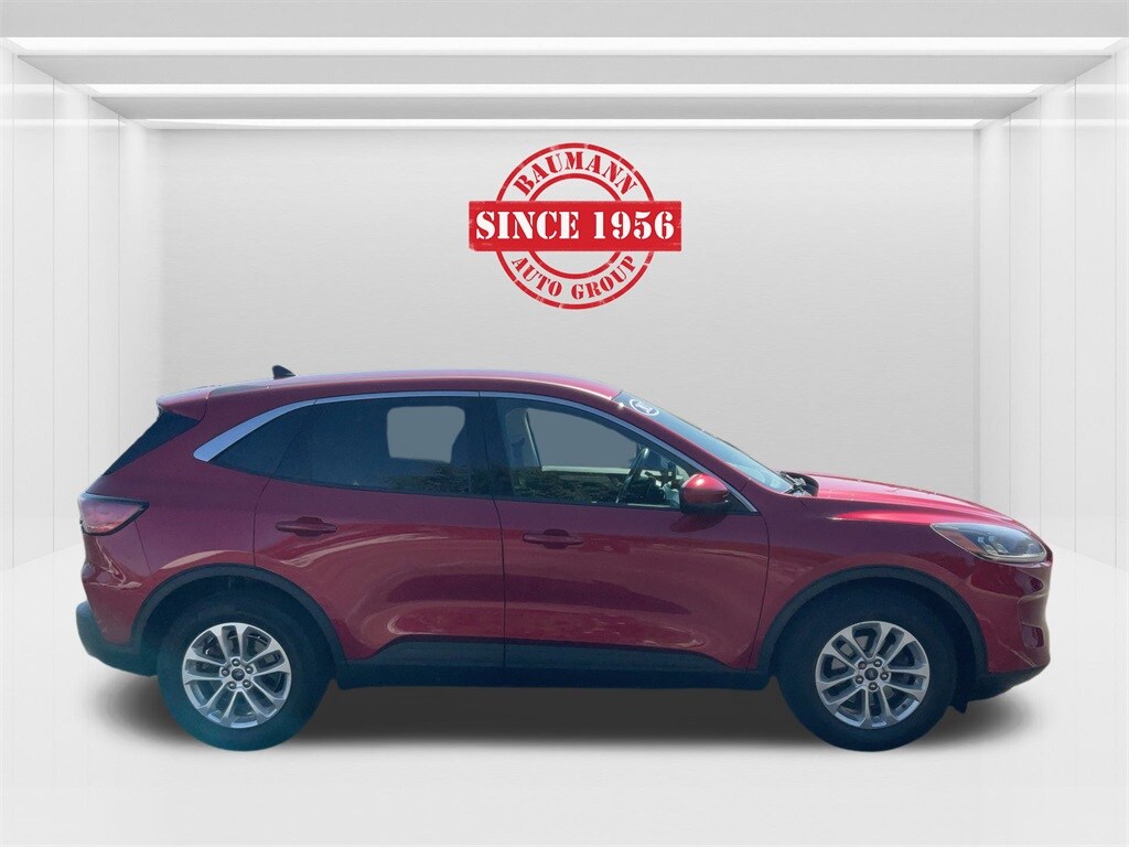 2021 Ford Escape SE photo 4