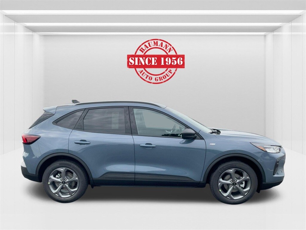 2025 Ford Escape ST-Line photo 4