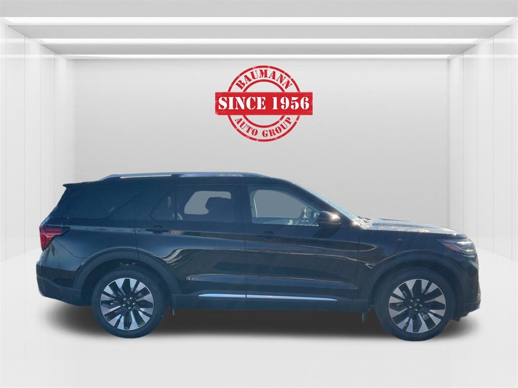 2026 Ford Explorer Platinum photo 4