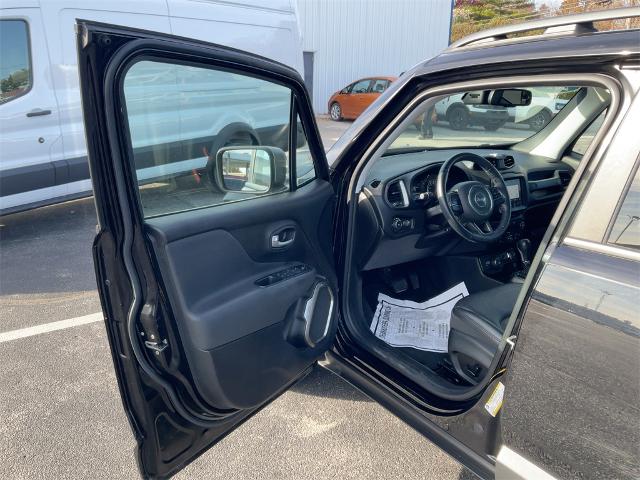 Used 2019 Jeep Renegade Limited with VIN ZACNJBD15KPJ90213 for sale in Oregon, OH
