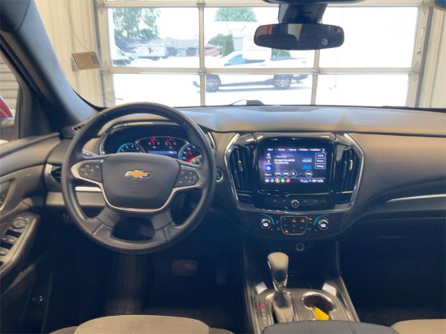 2023 Chevrolet Traverse Cloth 1LT photo 3