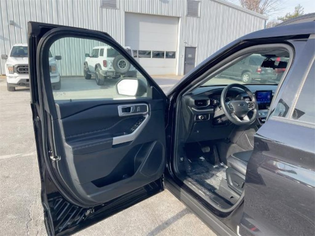 Used 2022 Ford Explorer XLT SUV