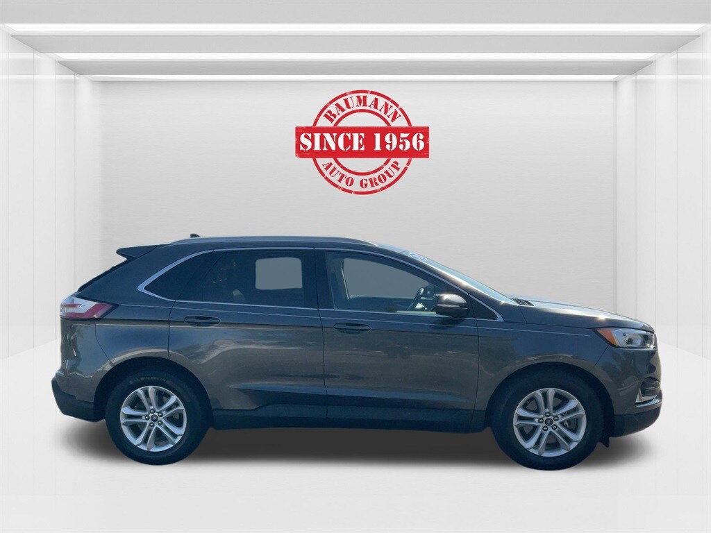 2020 Ford Edge SEL photo 4