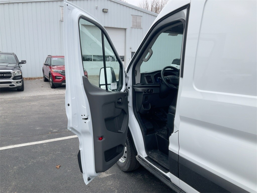 2026 Ford Transit photo 2