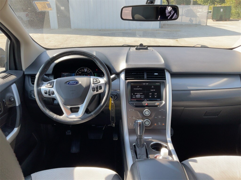 2014 Ford Edge SEL photo 3