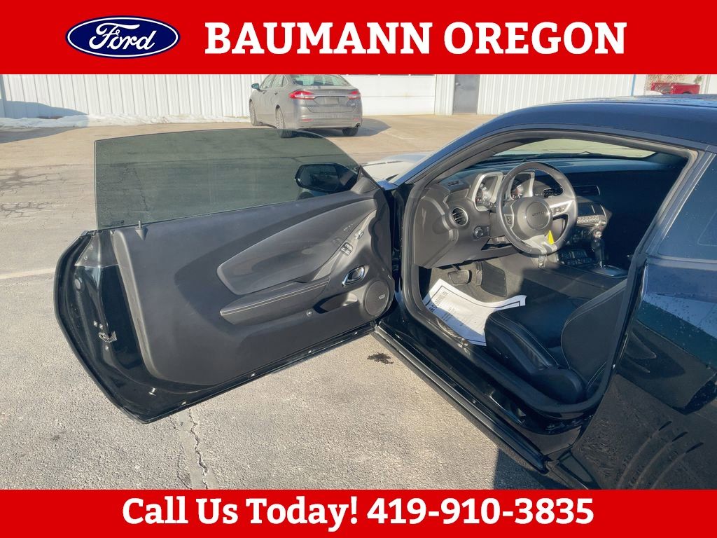 Used 2011 Chevrolet Camaro 2LT with VIN 2G1FC1ED2B9213682 for sale in Oregon, OH