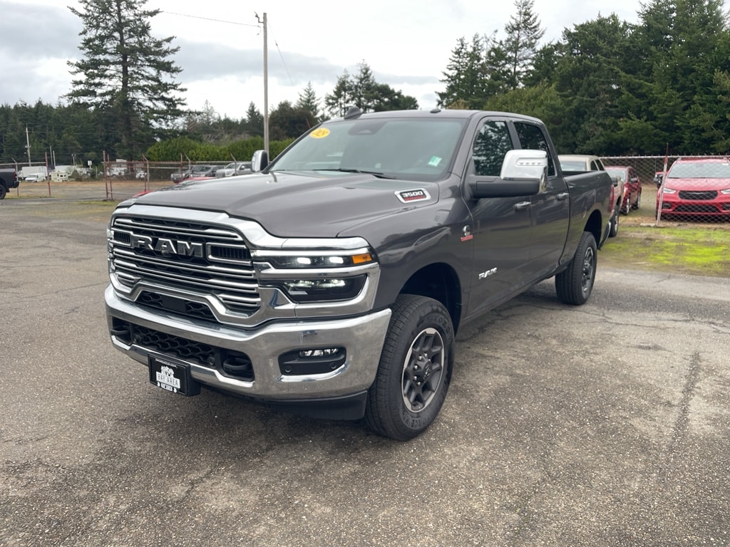 2025 RAM Ram 3500 Pickup Laramie's photo