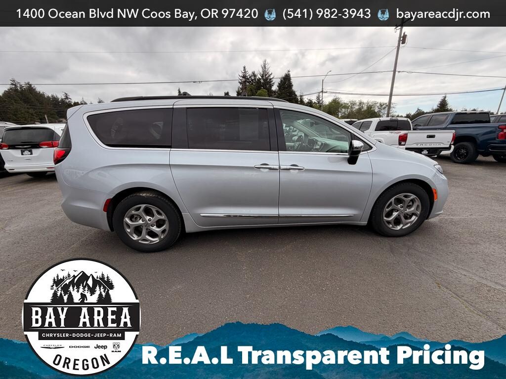 Certified 2023 Chrysler Pacifica Limited Wagon