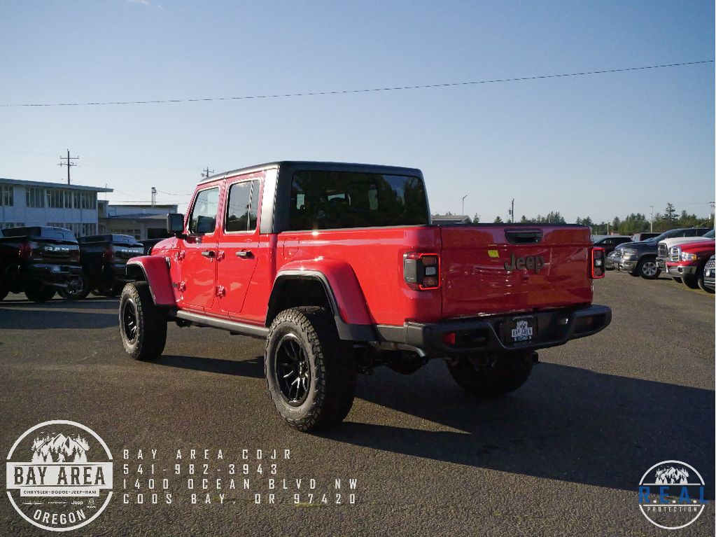 2025 Jeep Gladiator Sport S photo 3