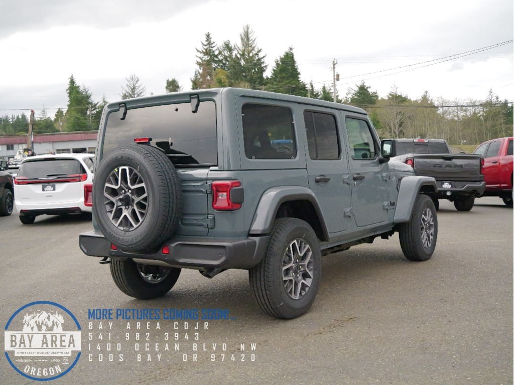 New 2026 Jeep Wrangler 4-DOOR SAHARA Sport Utility