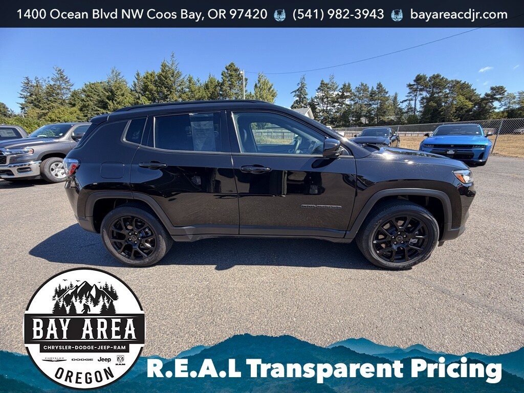 Used 2025 Jeep Compass Latitude Sport Utility