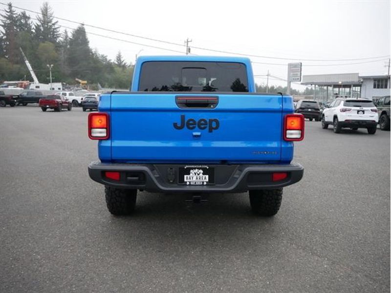 2025 Jeep Gladiator Sport photo 4